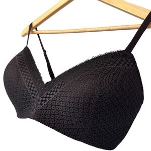 Maidenform Barely There Full Coverage Wire-Free Black Textured Bra, Size 40D